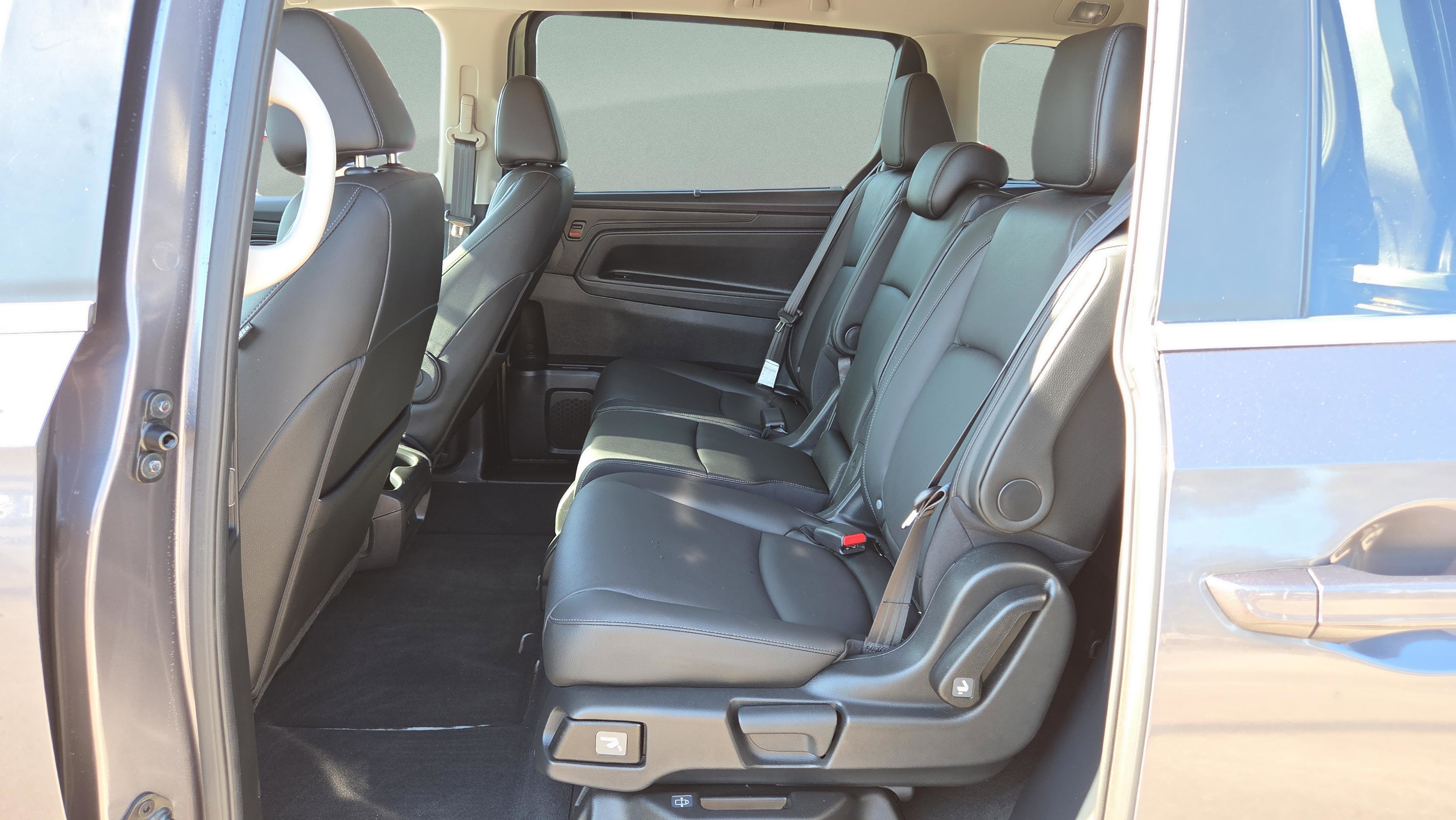 Certified 2025 Honda Odyssey EX-L image 12