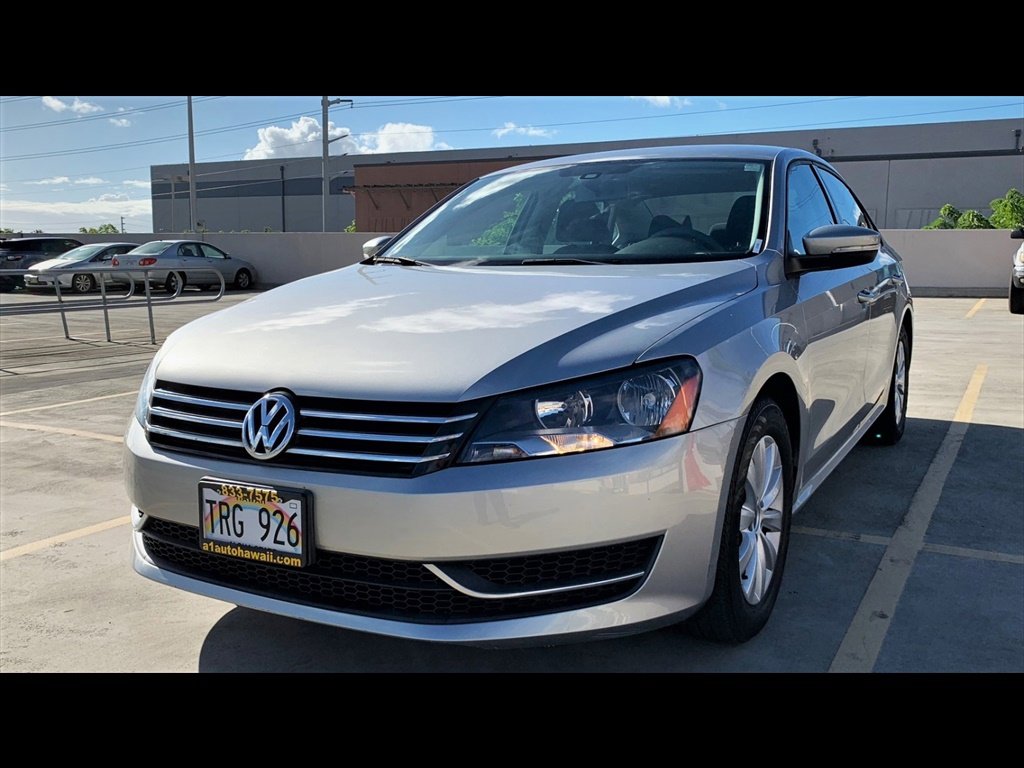 Used 2013 Volkswagen Passat 2.5 S FWD image 1
