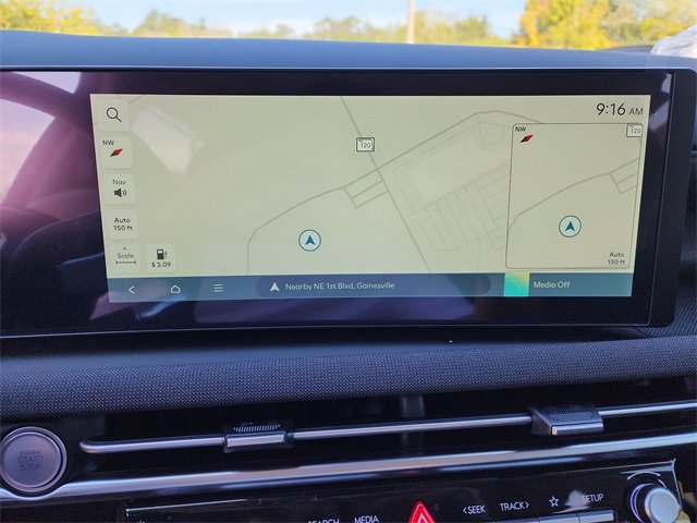 New 2025 Hyundai Tucson Limited image 18