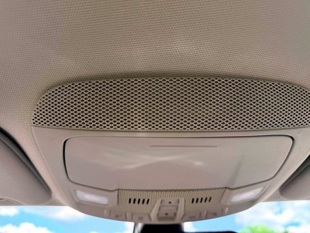 Used 2020 Ford Fusion SE w/ Equipment Group 151A FWD image 32