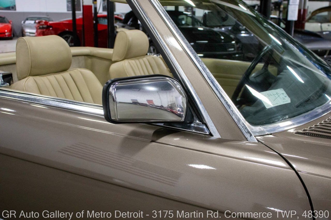 Used 1987 Mercedes-Benz 560 SL image 35