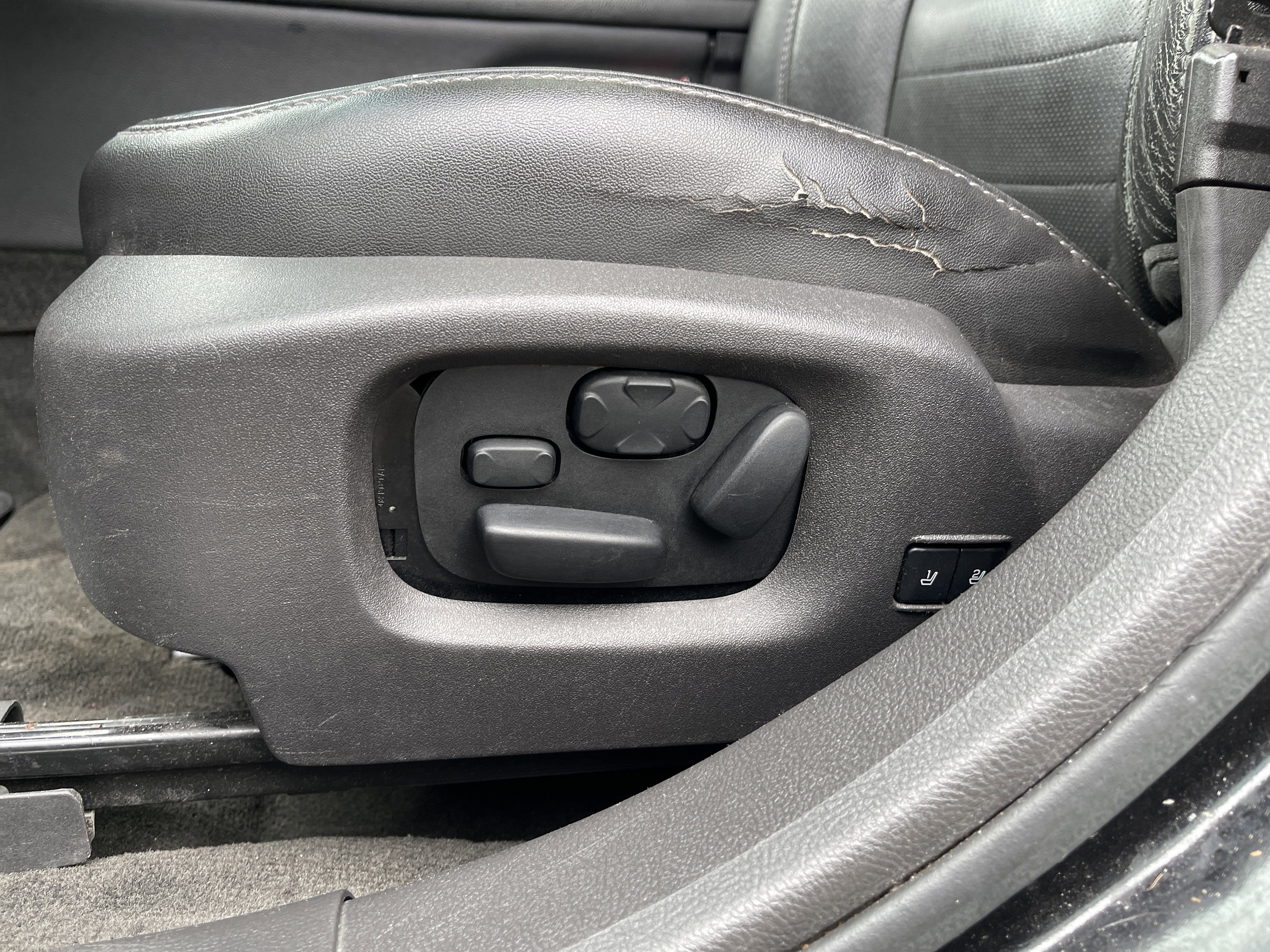 Used 2013 Ford Taurus SHO image 14