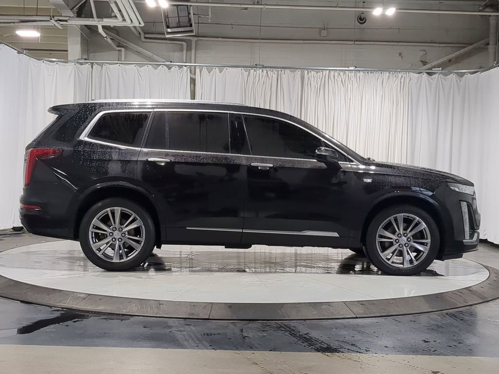 Used 2023 Cadillac XT6 Premium Luxury image 15