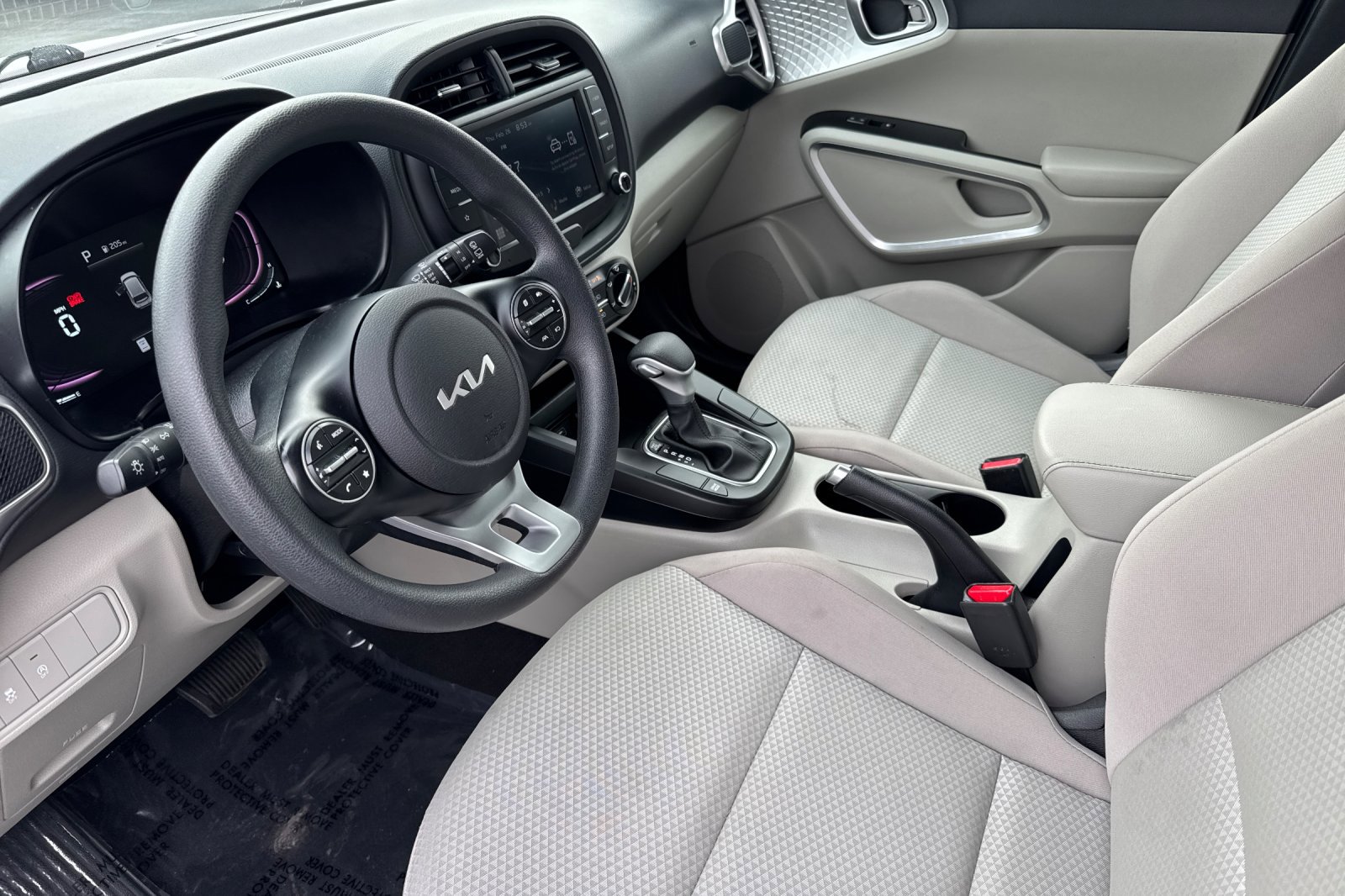 Used 2023 Kia Soul LX w/ LX Technology Package image 10