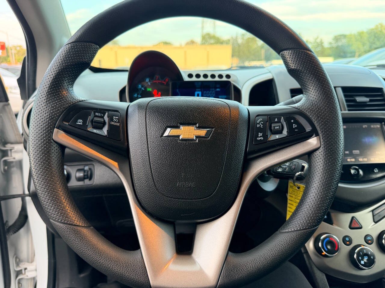 Used 2016 Chevrolet Sonic LT FWD image 28