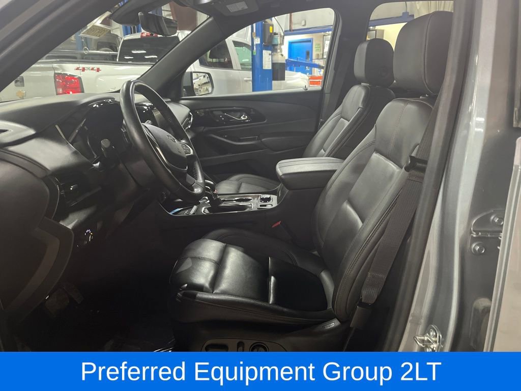 Used 2023 Chevrolet Traverse RS image 11