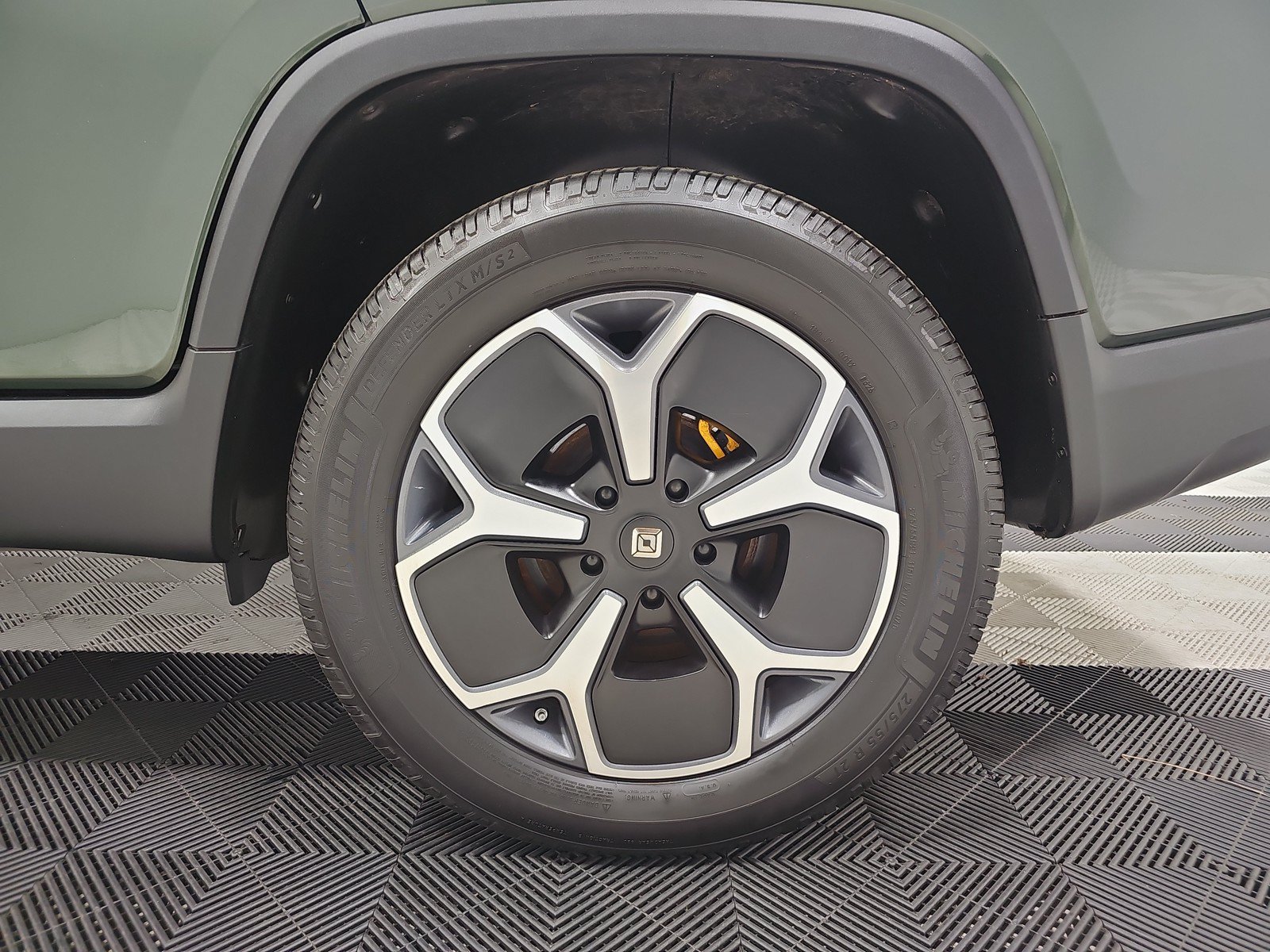 Used 2022 Rivian R1T Adventure AWD/4WD image 10