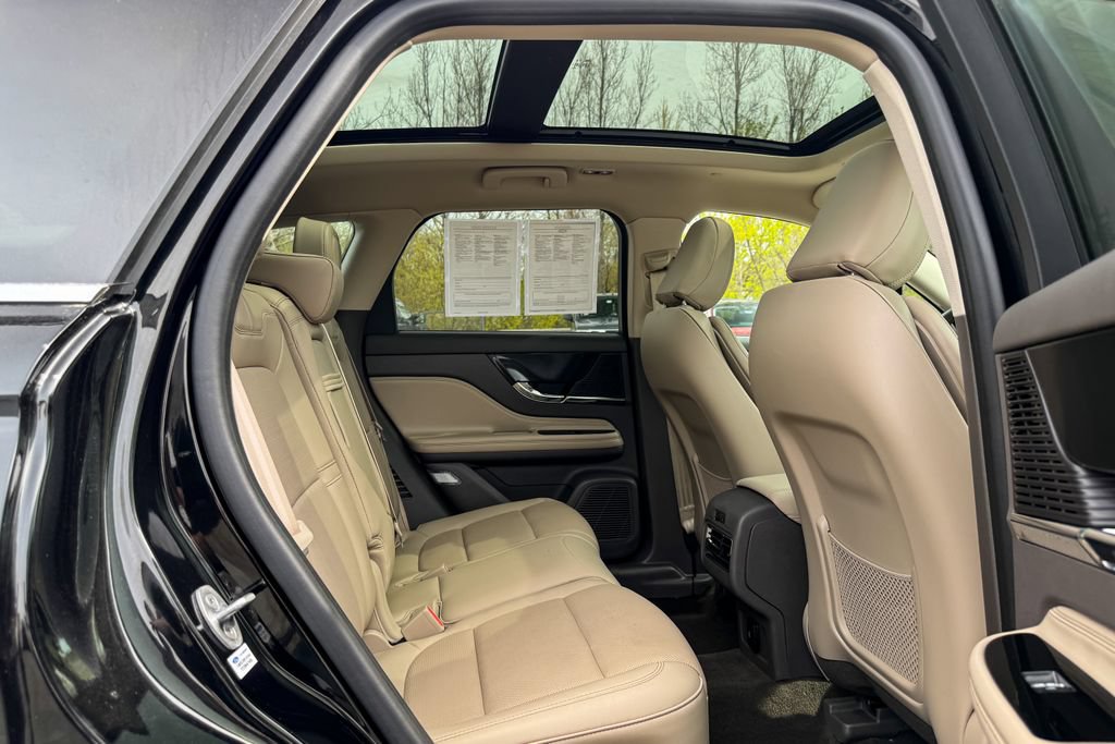 Used 2022 Lincoln Corsair Reserve w/ Sport Package AWD/4WD image 16