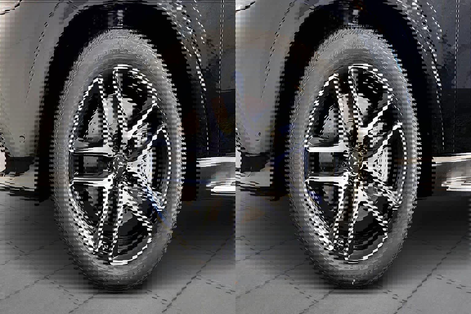 New 2026 Mercedes-Benz GLE 53 AMG 4MATIC Coupe image 17