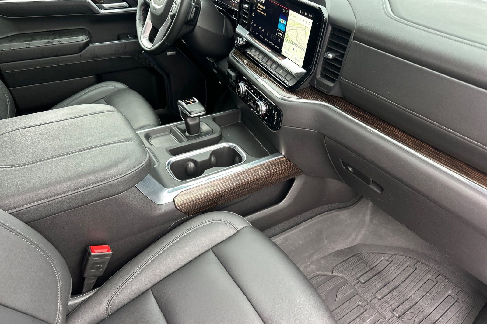 Used 2025 GMC Sierra 1500 Elevation w/ Elevation Premium Package image 17