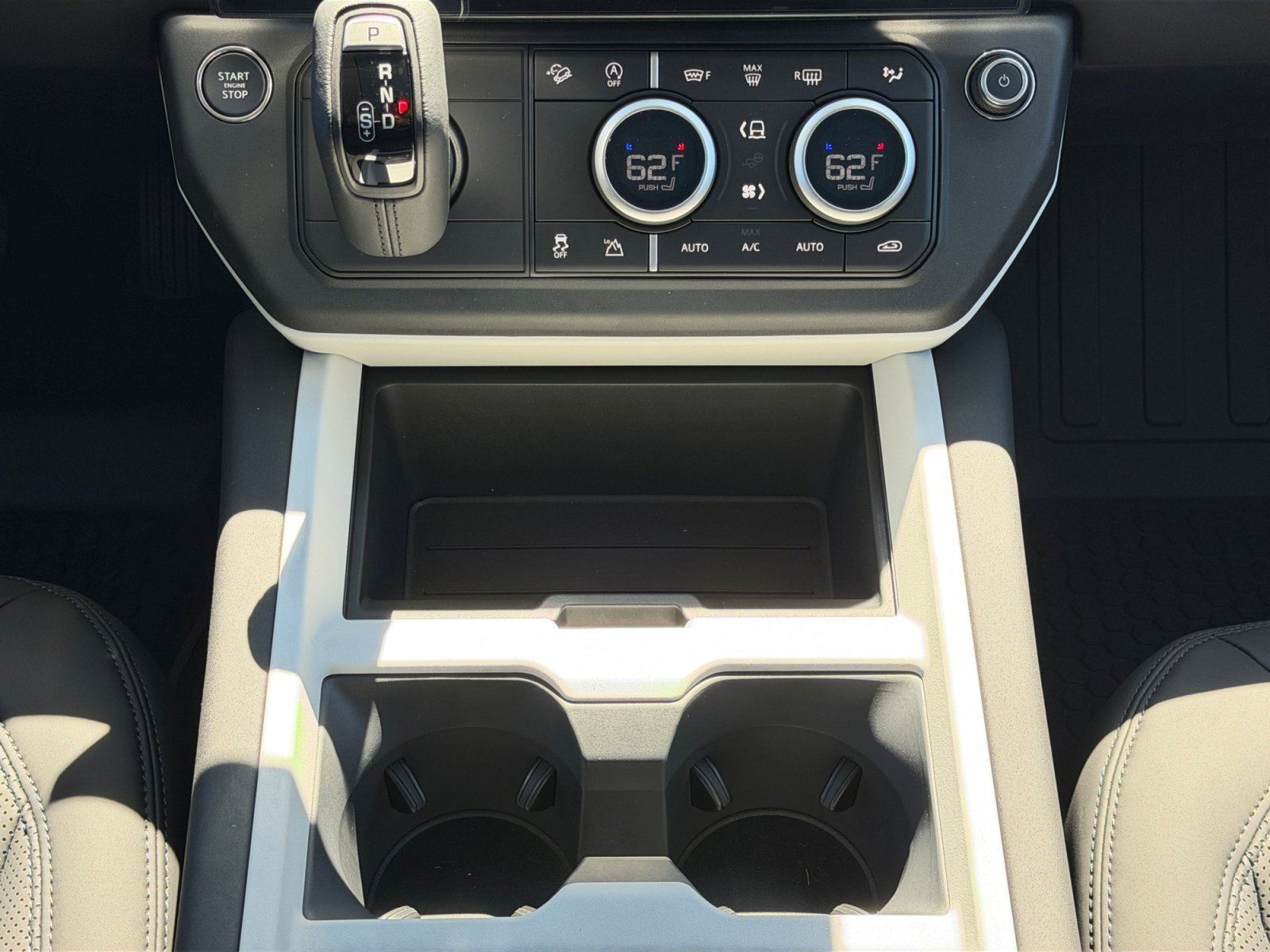 New 2026 Land Rover Defender 110 S AWD/4WD image 15