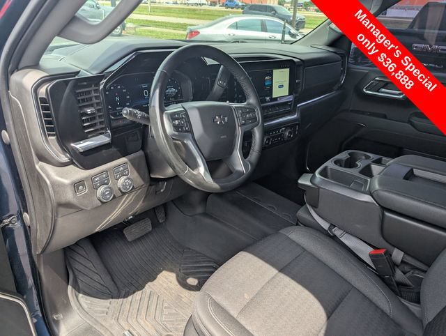 Used 2023 Chevrolet Silverado 1500 RST AWD/4WD image 14