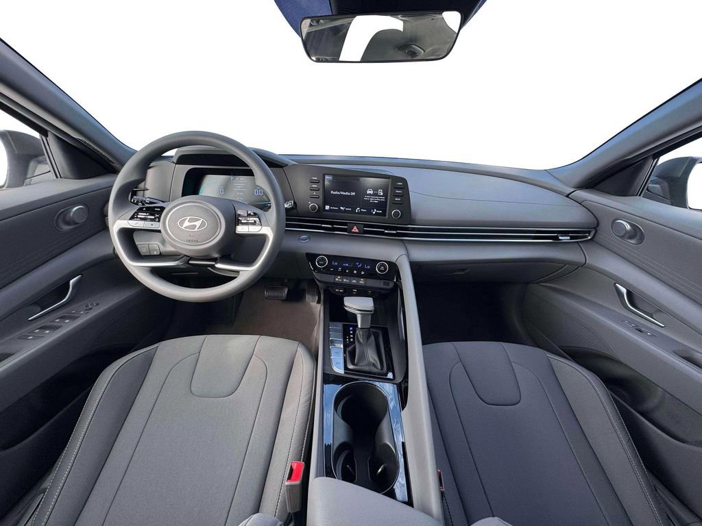 New 2026 Hyundai Elantra Blue image 13