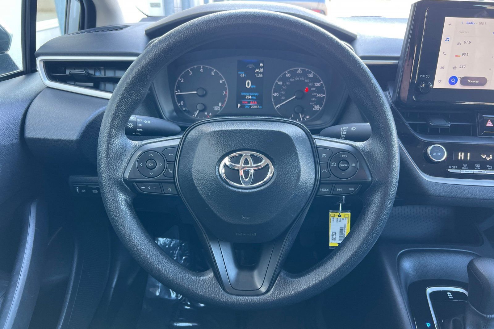 Certified 2025 Toyota Corolla LE image 21