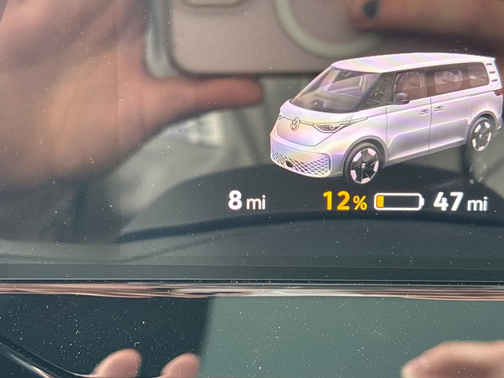 New 2025 Volkswagen ID. Buzz Pro S Plus AWD/4WD image 13