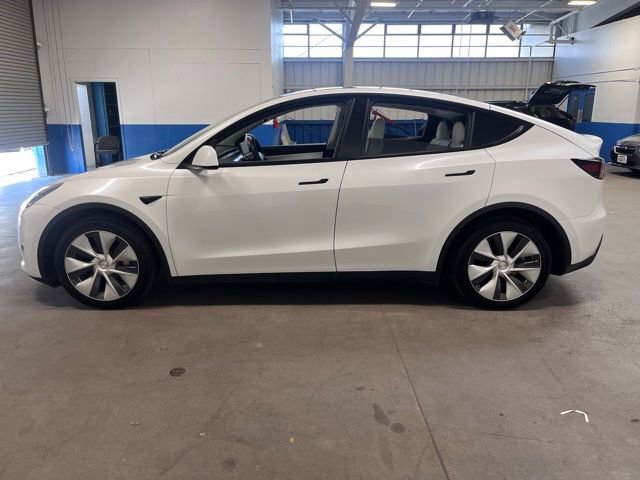 Used 2021 Tesla Model Y Long Range image 6