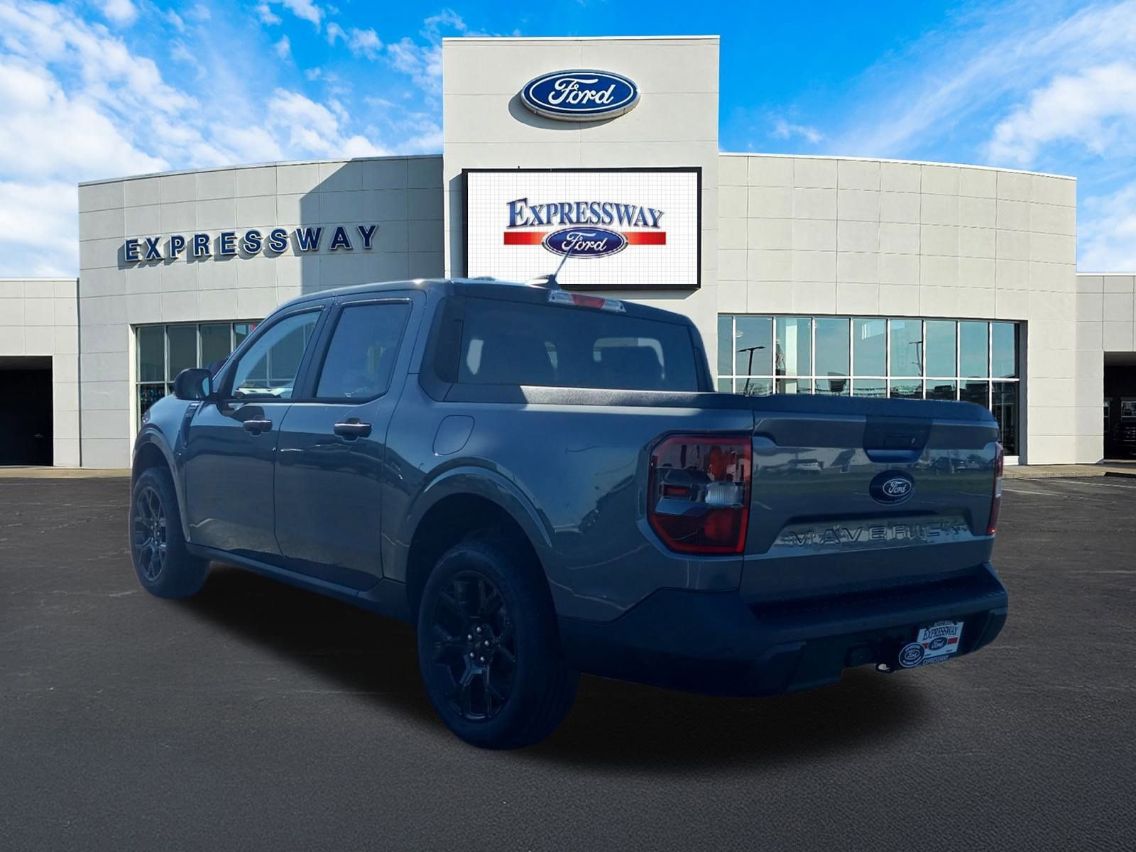 New 2025 Ford Maverick XLT w/ XLT Luxury Package image 8