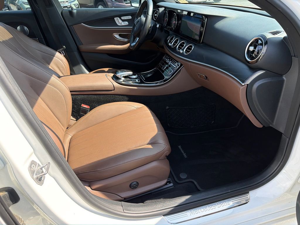 Used 2017 Mercedes-Benz E 300 image 13