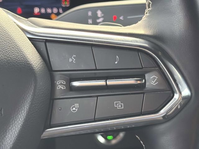 Used 2025 Chevrolet Traverse LT image 24