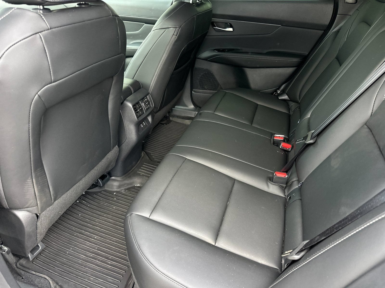 Used 2025 Nissan Murano SV AWD/4WD image 11