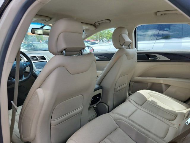 Used 2017 Lincoln MKZ Reserve image 7