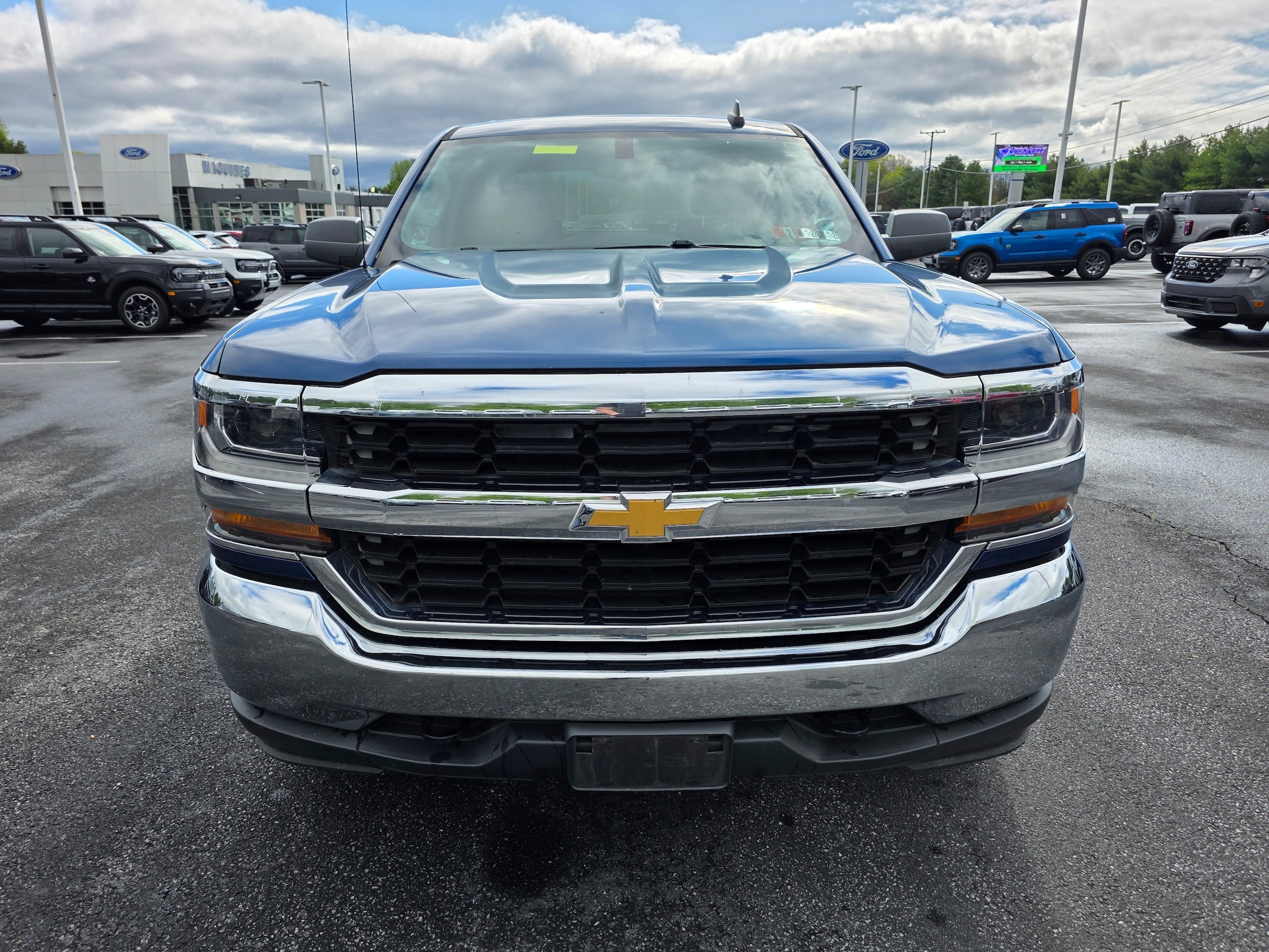 Used 2017 Chevrolet Silverado 1500 LS w/ Trailering Package AWD/4WD image 7