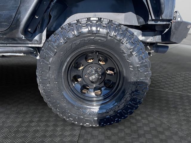 Used 2012 Jeep Wrangler Rubicon w/ Dual Top Group AWD/4WD image 28