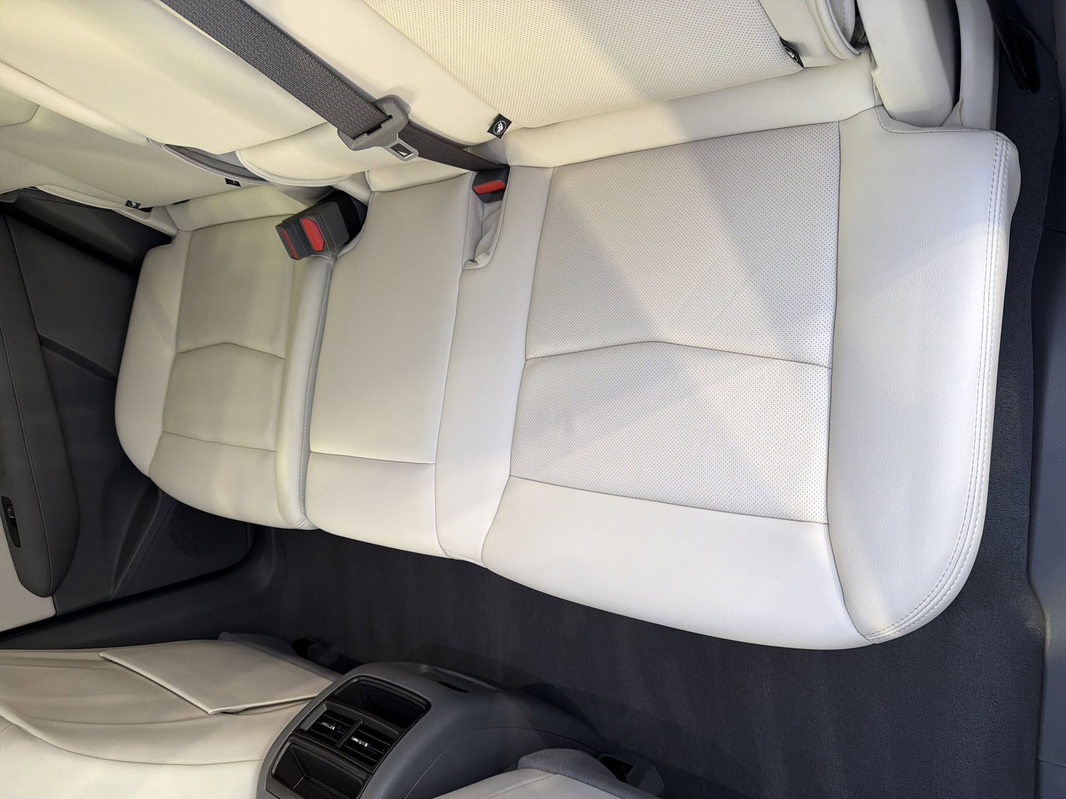 Certified 2024 Cadillac XT5 Premium Luxury w/ LPO, Floor Liner Package image 26