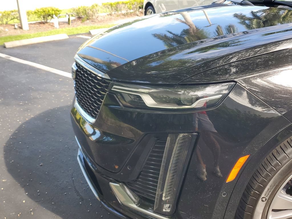 Certified 2023 Cadillac XT6 Premium Luxury w/ Technology Package FWD image 10