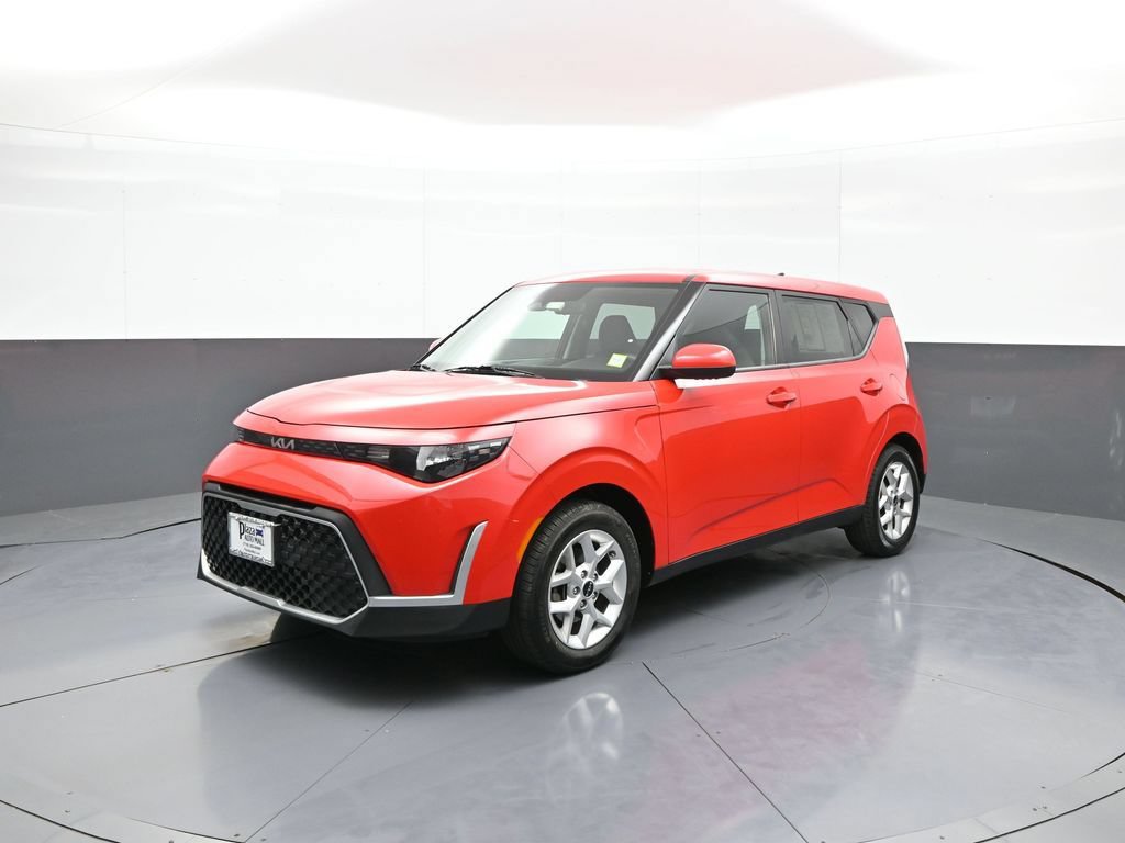 Certified 2023 Kia Soul LX w/ LX Technology Package