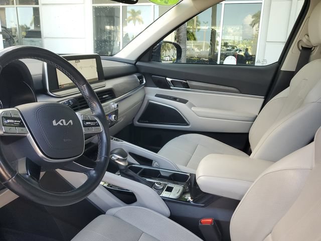 Certified 2022 Kia Telluride SX w/ Towing Package AWD/4WD image 22