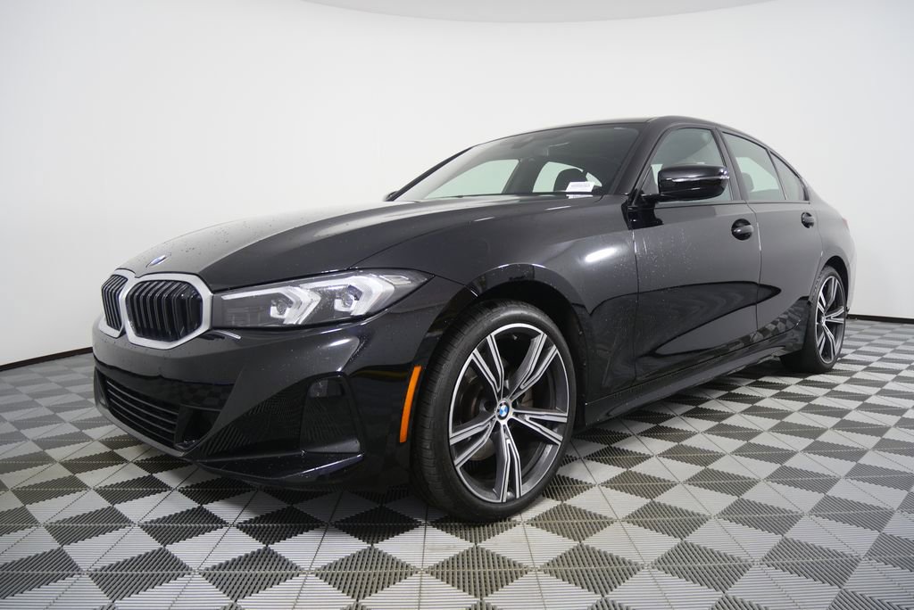 Used 2023 BMW 330i xDrive Sedan w/ Convenience Package AWD/4WD image 7