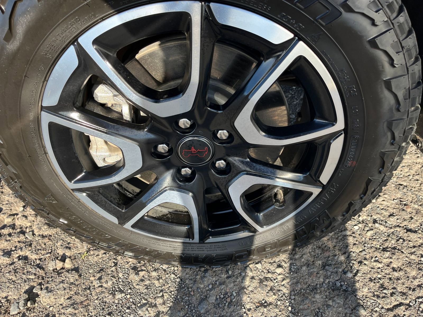 Used 2025 Jeep Compass Trailhawk image 24