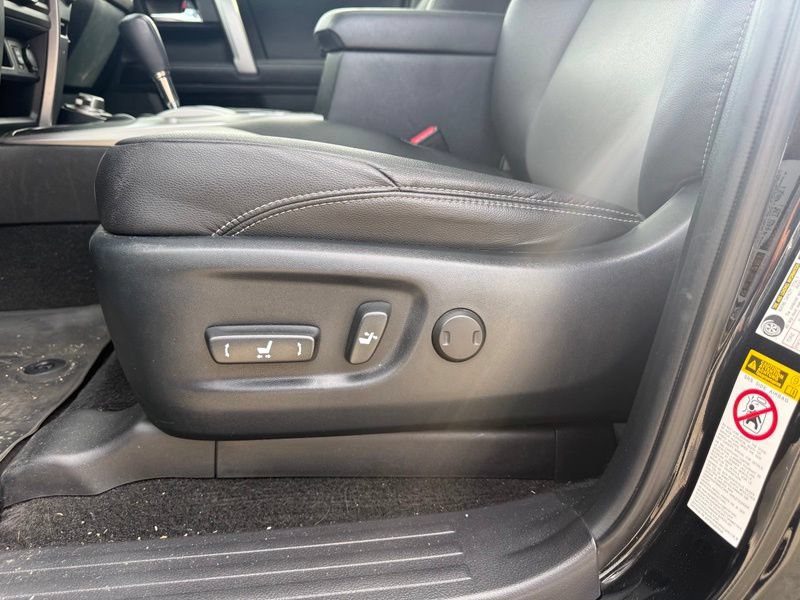 Used 2018 Toyota 4Runner SR5 Premium AWD/4WD image 4