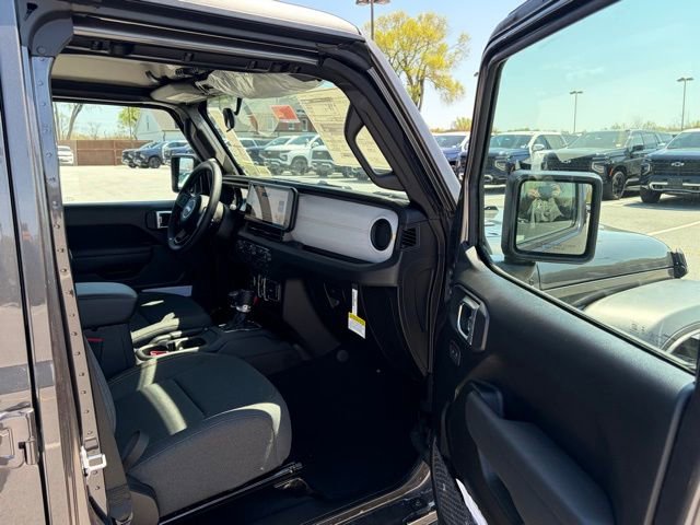 New 2026 Jeep Gladiator Sport AWD/4WD image 27