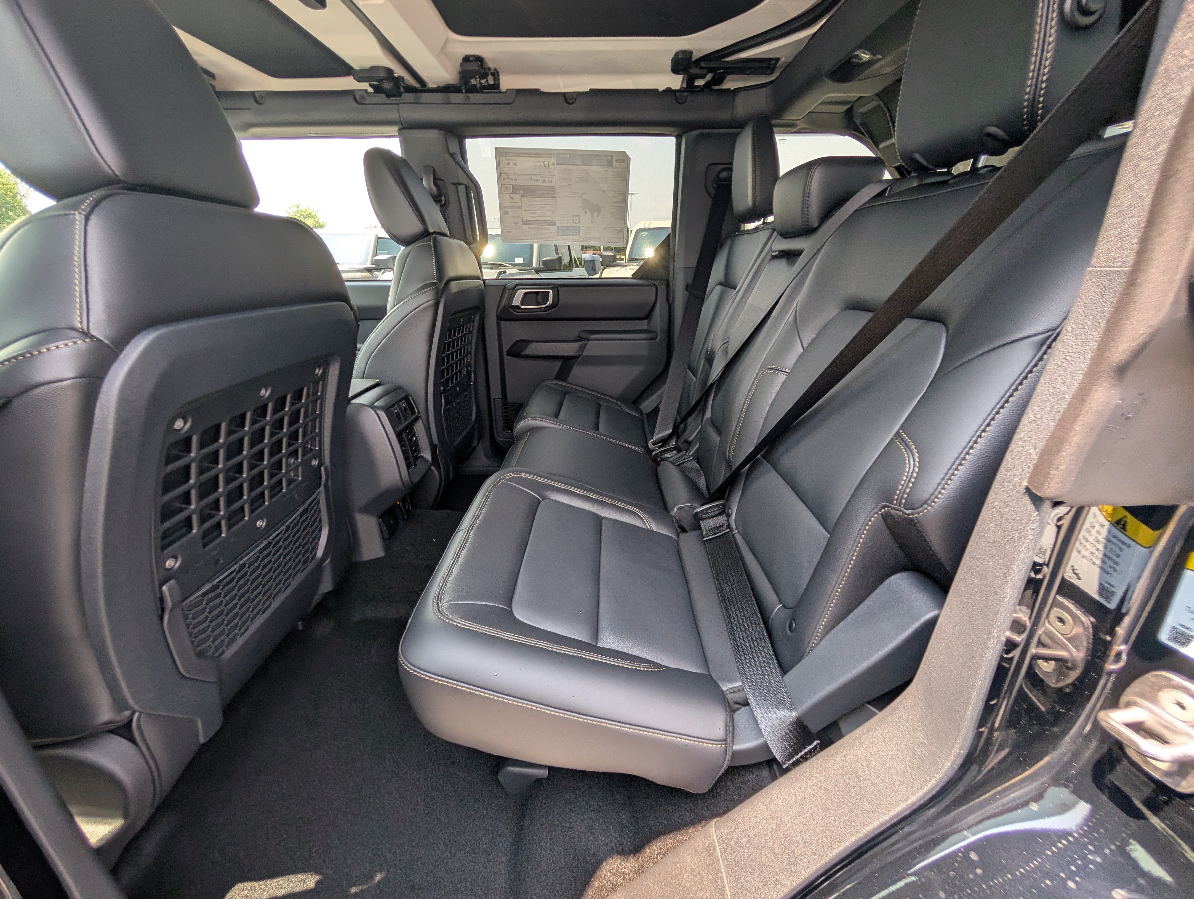 New 2026 Ford Bronco Badlands AWD/4WD image 9