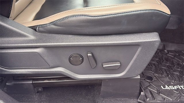 Used 2023 Ford Bronco Wildtrak image 32