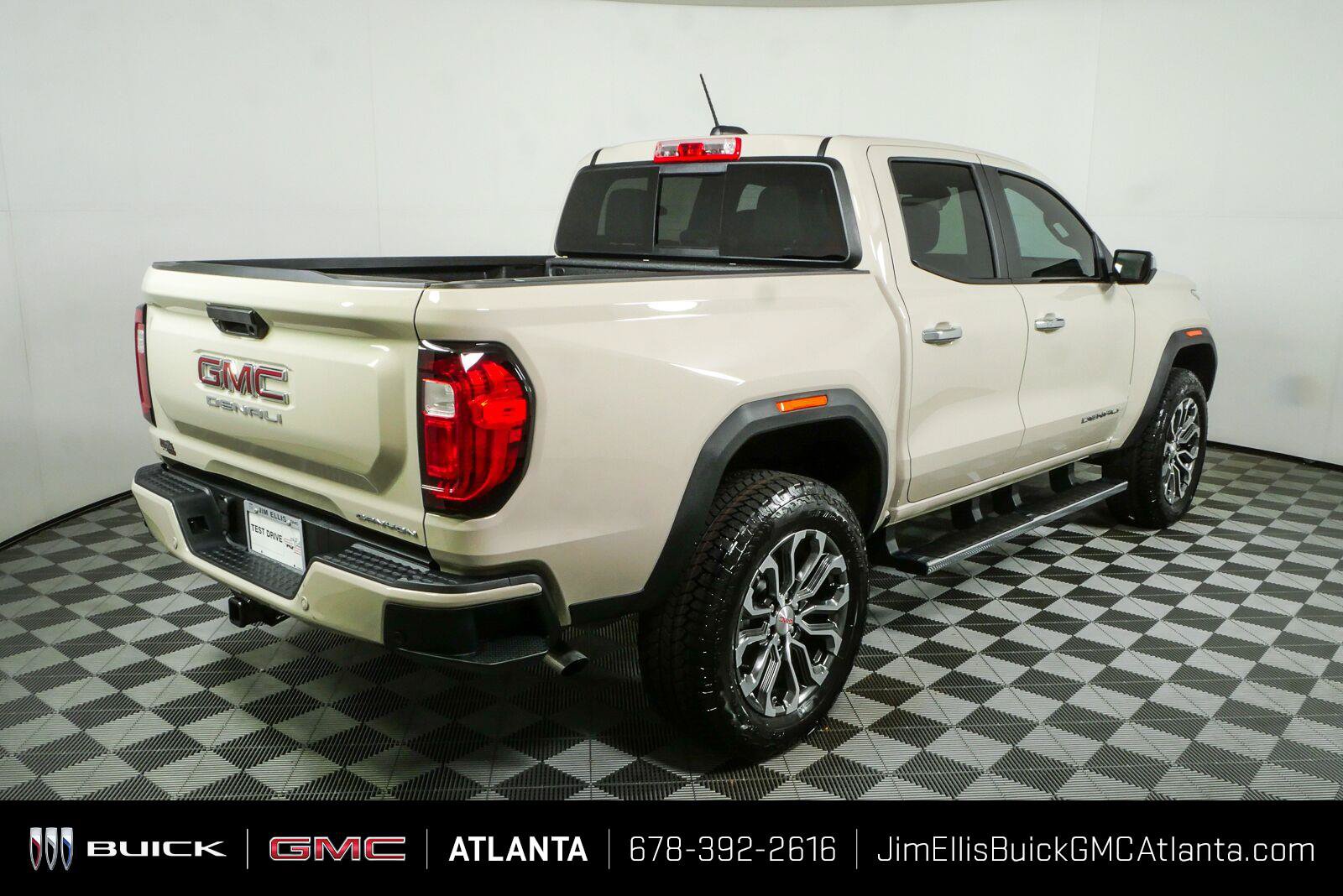New 2026 GMC Canyon Denali AWD/4WD image 3