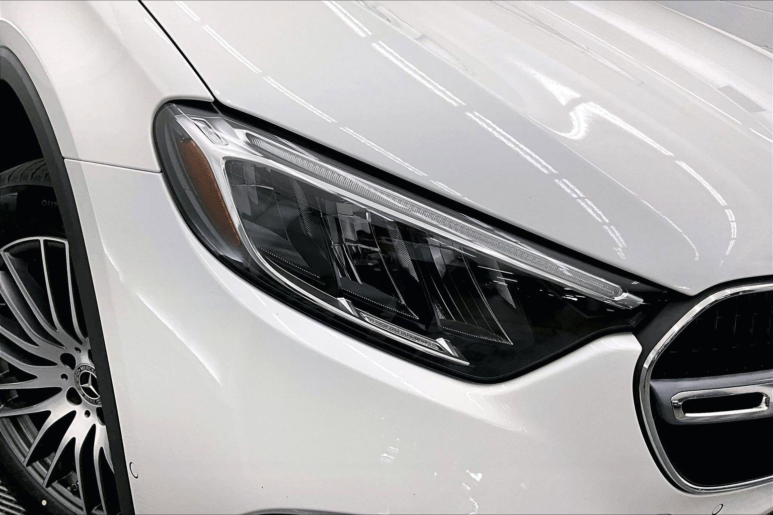 Certified 2025 Mercedes-Benz GLC 300 image 25