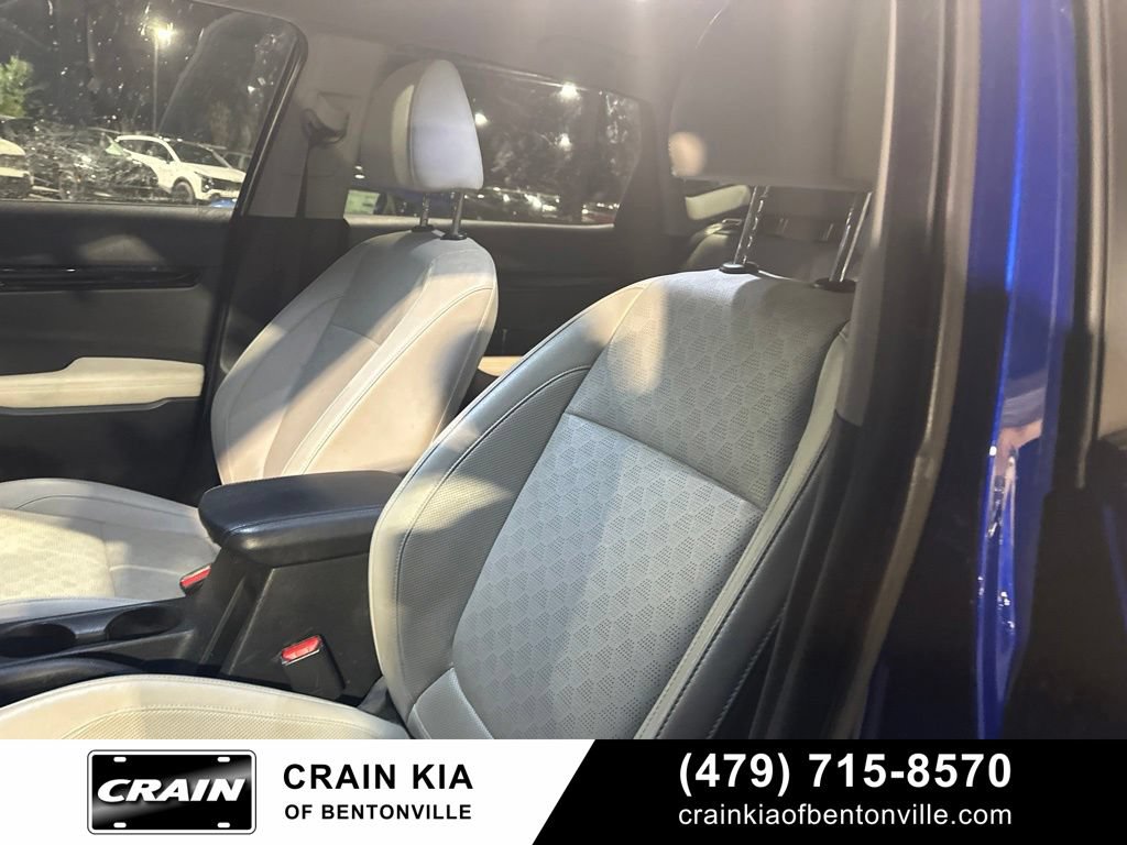 Used 2023 Kia Seltos EX AWD/4WD image 17