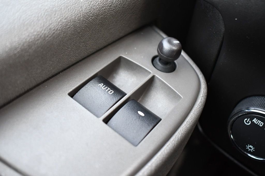 Used 2022 Chevrolet Express 3500 LS image 19