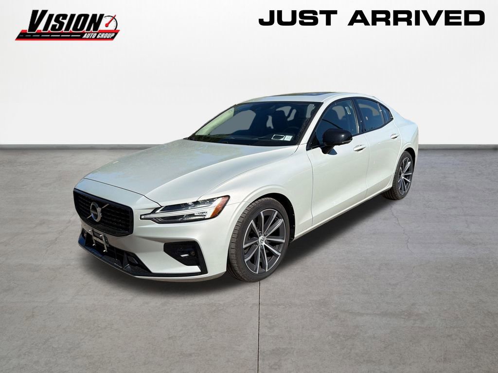 Used 2021 Volvo S60 T5 Momentum w/ Advanced Package AWD/4WD image 1