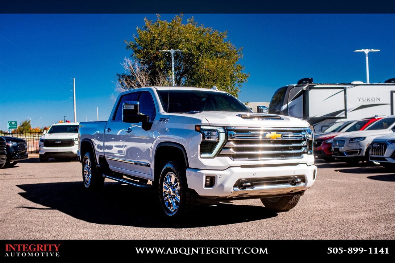 Used 2024 Chevrolet Silverado 2500 High Country w/ High Country Premium Package image 1