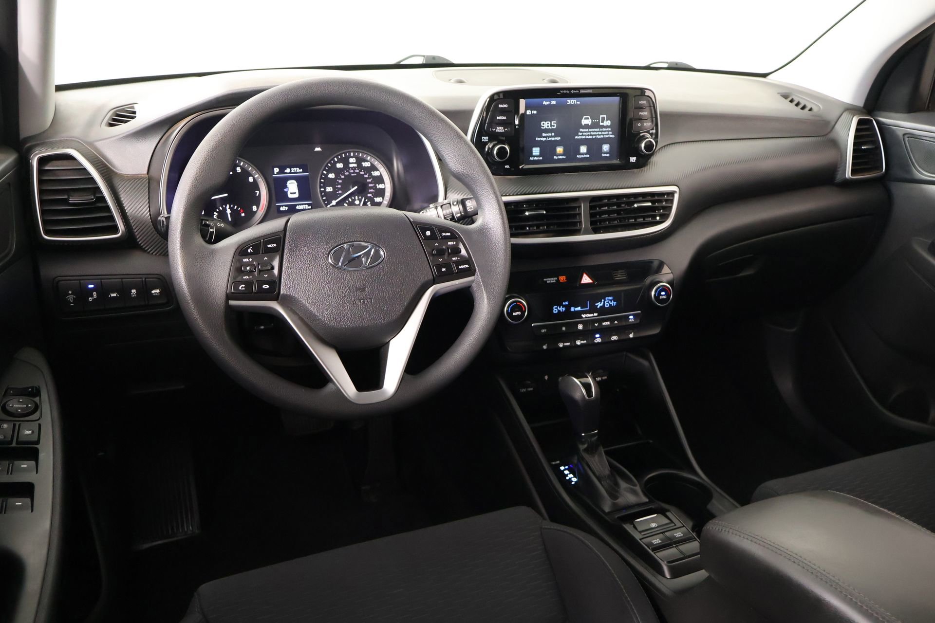 Used 2019 Hyundai Tucson Sport FWD image 2