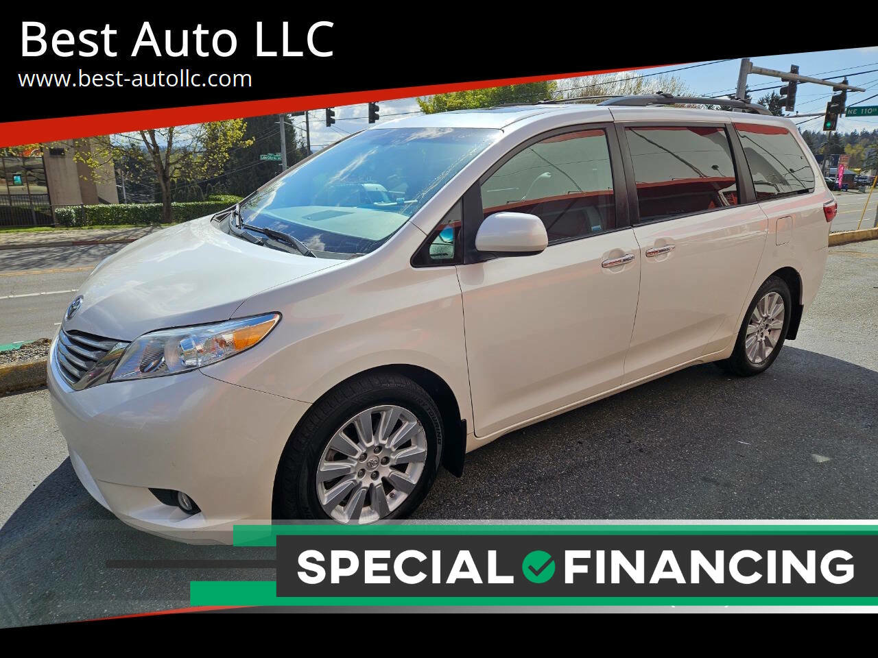 Used 2015 Toyota Sienna XLE w/ XLE Navigation Package