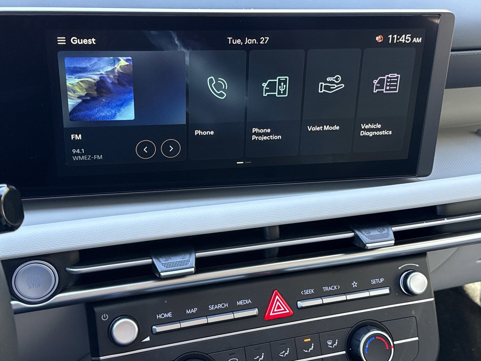 Certified 2025 Hyundai Tucson SE image 22