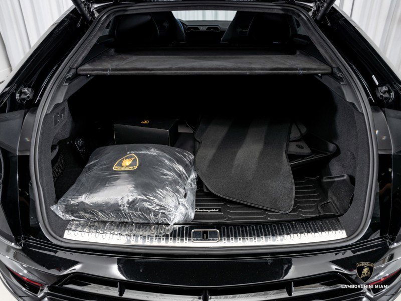 Used 2024 Lamborghini Urus S image 13