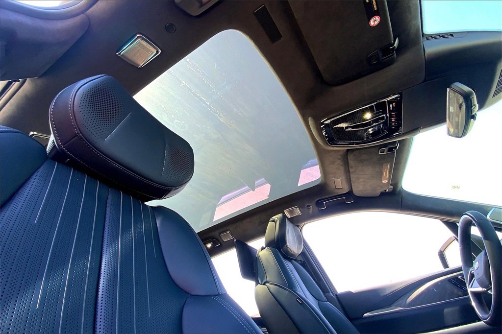 New 2025 Cadillac Escalade IQ Sport 2 image 34