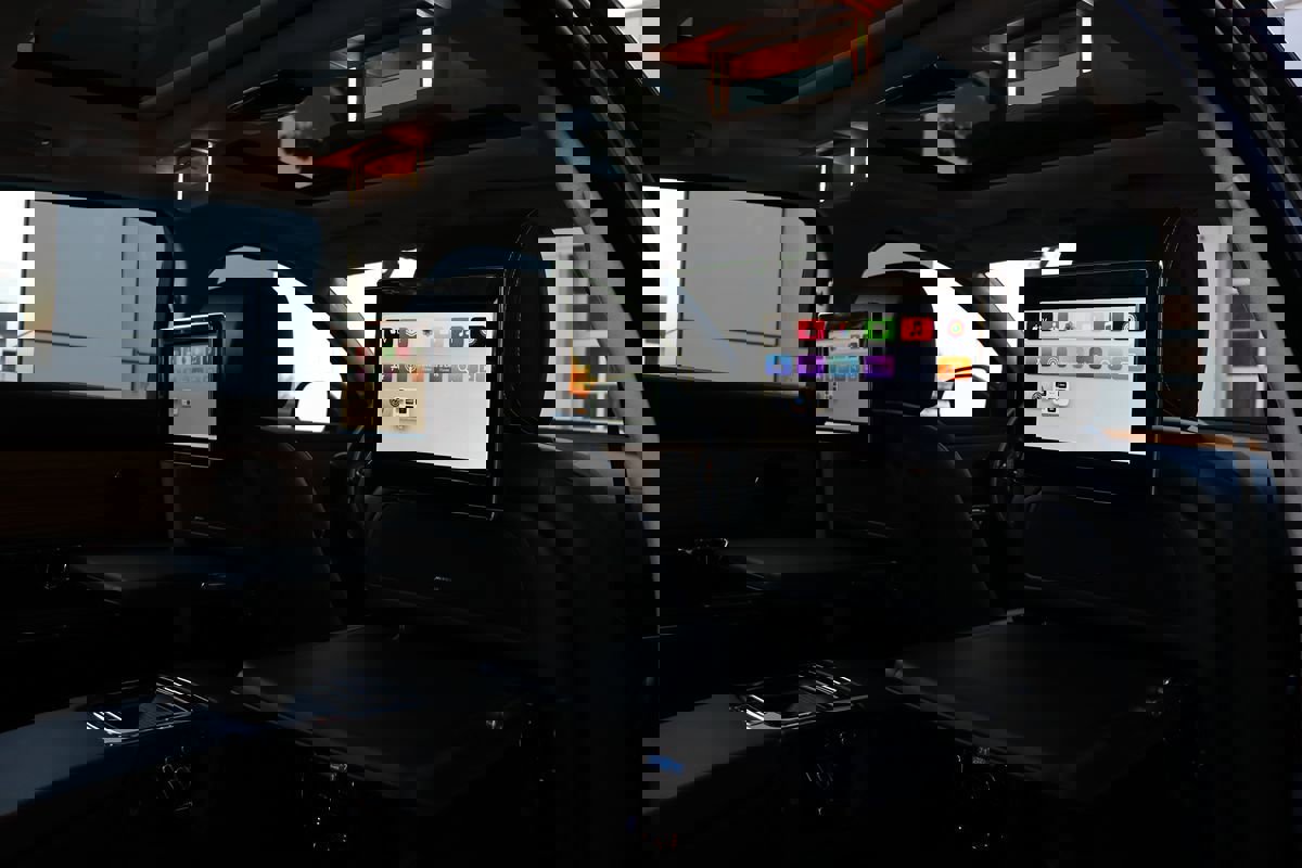 Used 2014 Jaguar XJ L Portfolio image 41