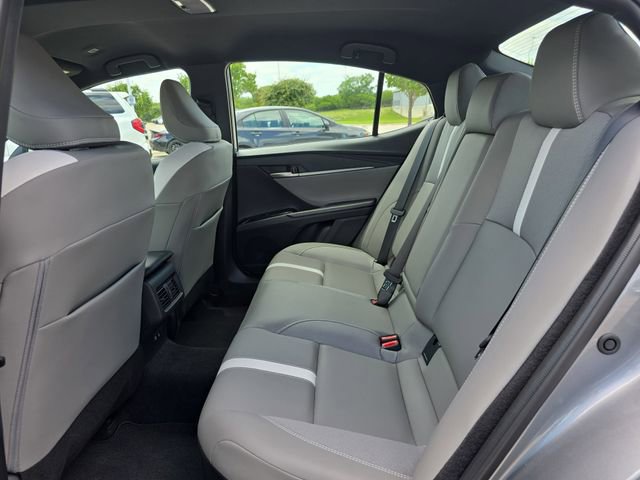 Used 2026 Toyota Camry SE w/ Convenience Package FWD image 14